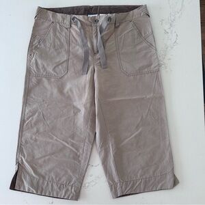 Columbia utility pants cropped capri beige Tan women’s Small 90s